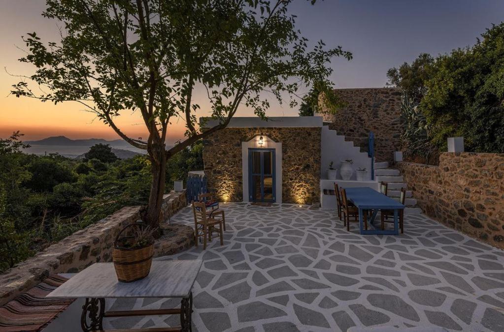 The Aegean Blue Country House Old Milos Lagoudi Zia Extérieur photo